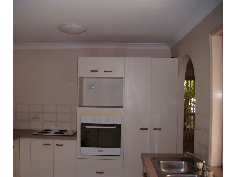 8 Schmidt Street, Victoria Point QLD 4165