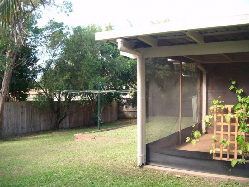 8 Schmidt Street, Victoria Point QLD 4165