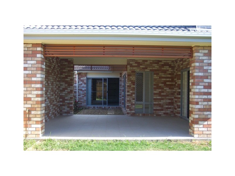 7 Cyan Place, Redland Bay QLD 4165