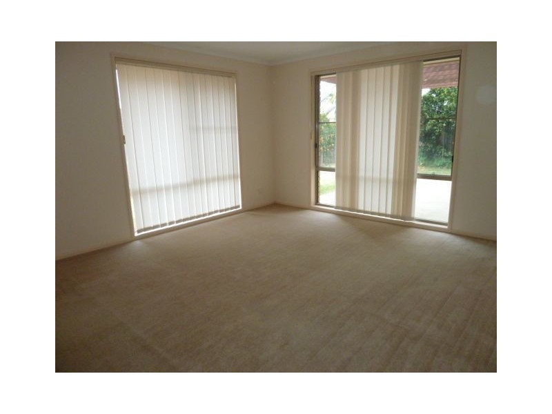 46 Pitt St, Redland Bay QLD 4165