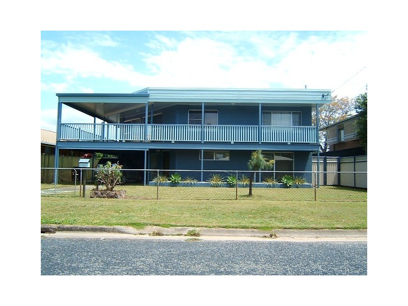 8 Beach Court, Victoria Point QLD 4165