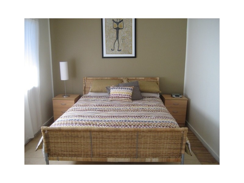 208 James Street, Redland Bay QLD 4165