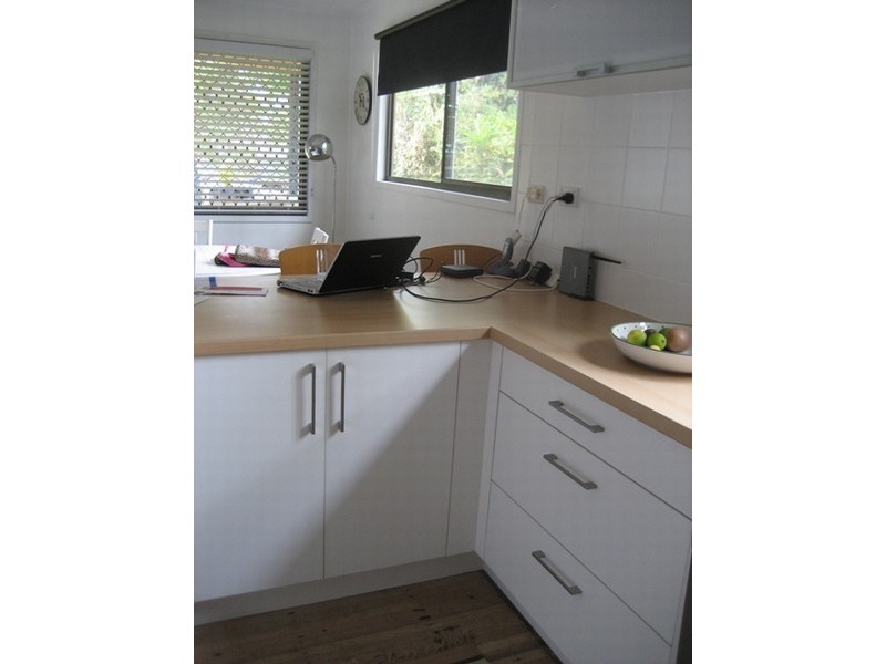 208 James Street, Redland Bay QLD 4165