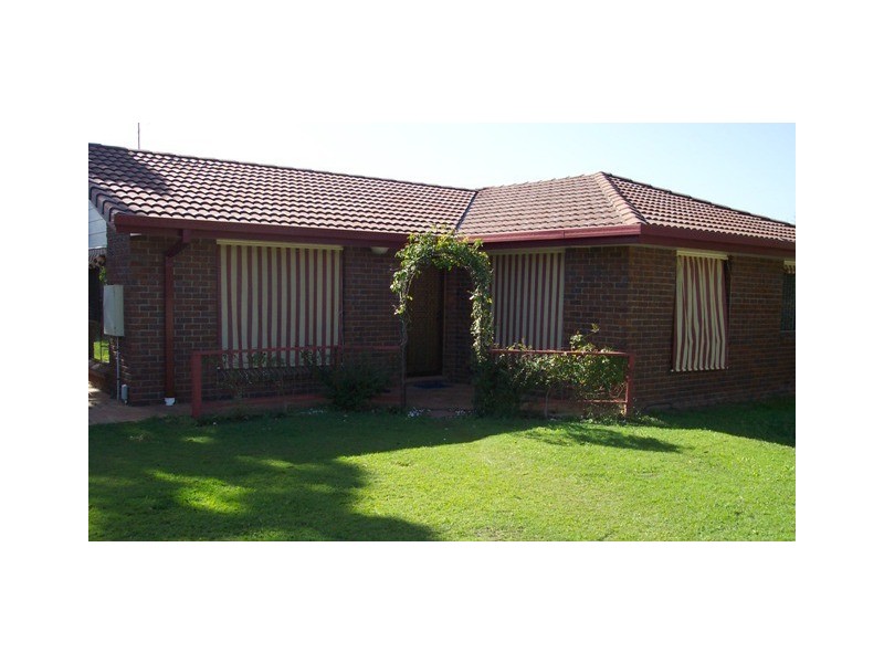 20 Poinciana Ave, Victoria Point QLD 4165