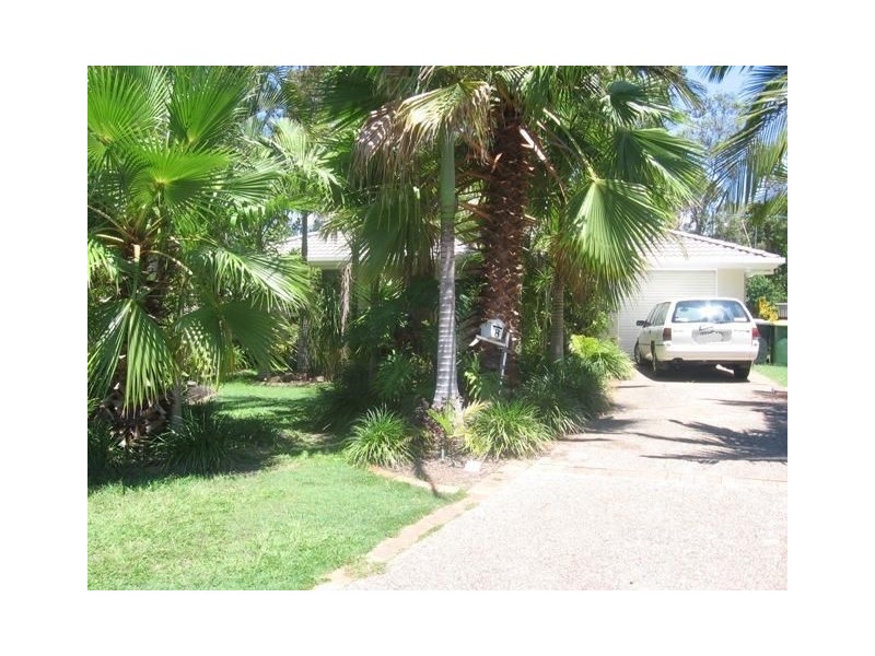 8 Terrier Court, Redland Bay QLD 4165