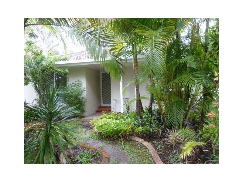 8 Terrier Court, Redland Bay QLD 4165