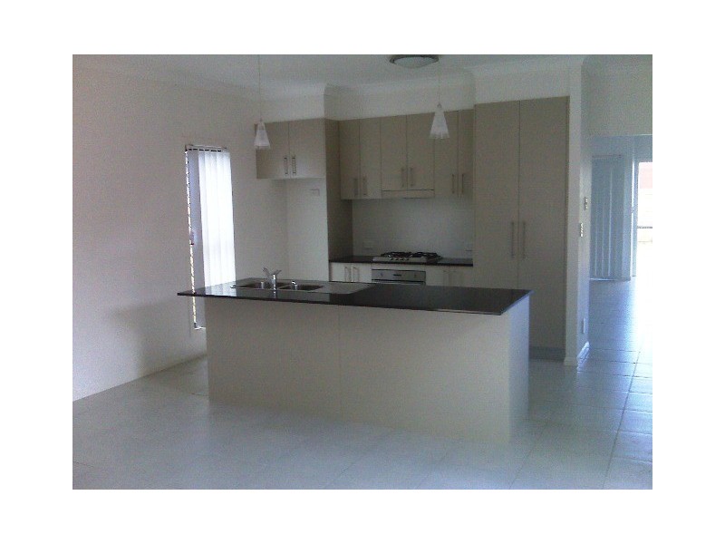 2/2/71 Sunningdale Dr, Redland Bay QLD 4165