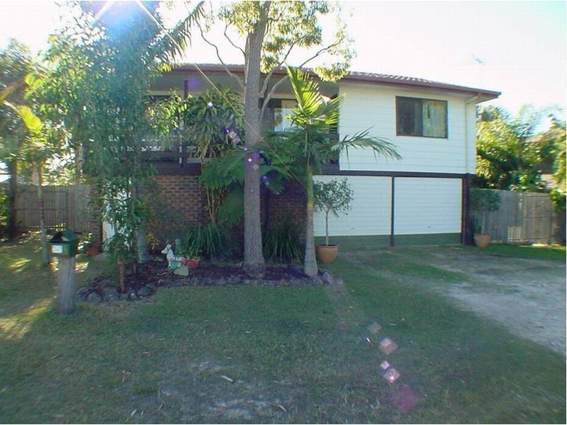 8 Holly Road, Victoria Point QLD 4165