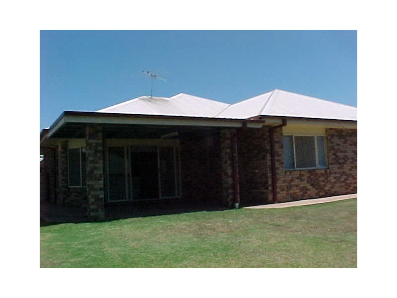 8 Karri Court, Victoria Point QLD 4165