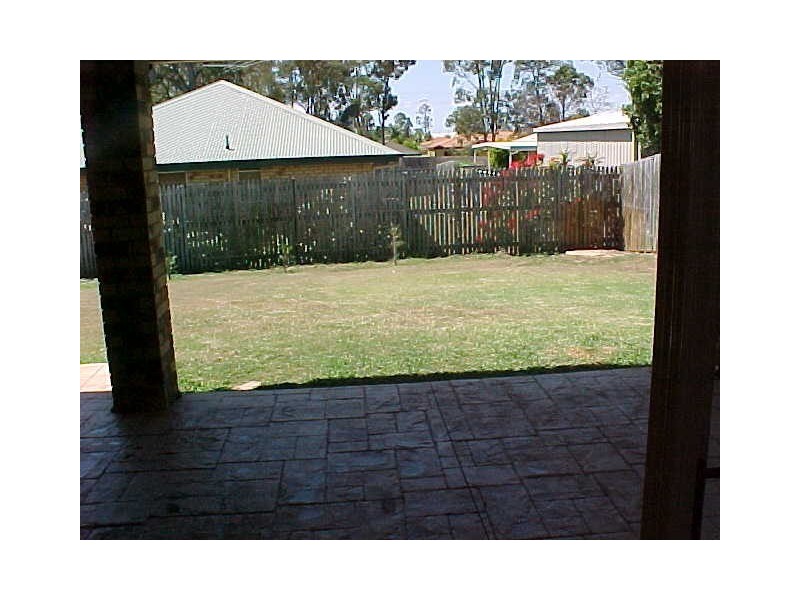 8 Karri Court, Victoria Point QLD 4165