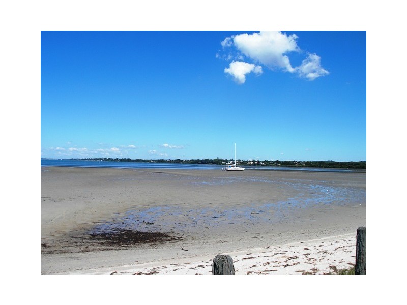 12 Thompson Street, Victoria Point QLD 4165