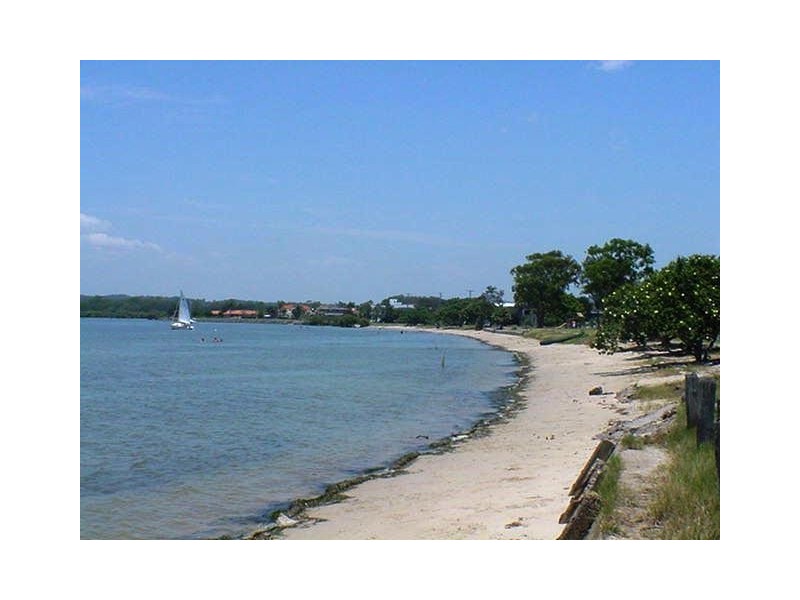 12 Thompson Street, Victoria Point QLD 4165