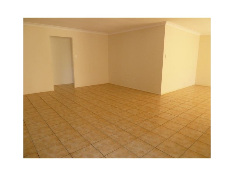 10 Gladebourne Crescent, Victoria Point QLD 4165
