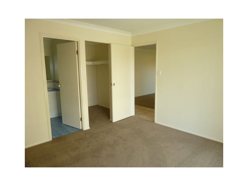 10 Gladebourne Crescent, Victoria Point QLD 4165