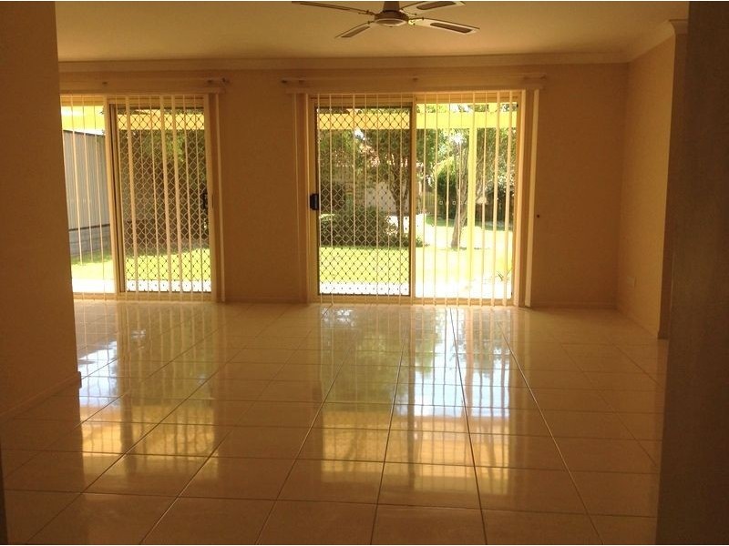 18 Cassowary Circuit, Victoria Point QLD 4165