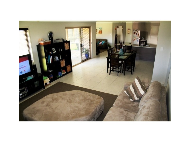 39 Brookvale Dr, Victoria Point QLD 4165