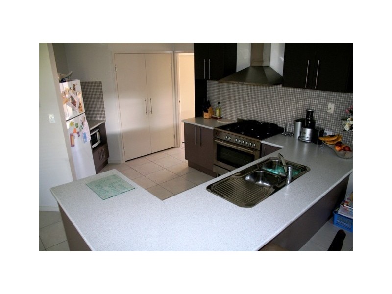 39 Brookvale Dr, Victoria Point QLD 4165