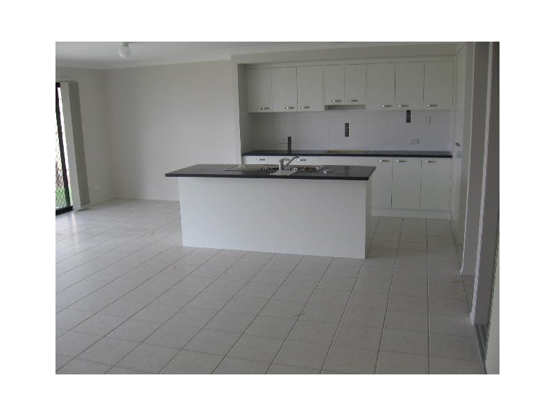 113 Bunker Road, Victoria Point QLD 4165