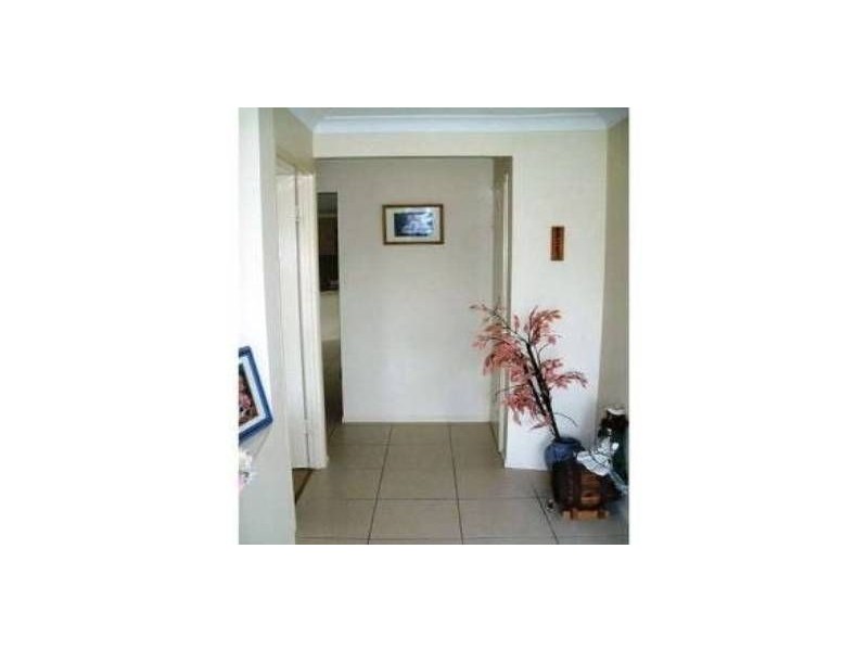 8 Scampi Place, Redland Bay QLD 4165