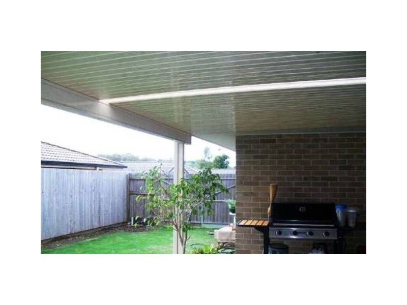 8 Scampi Place, Redland Bay QLD 4165