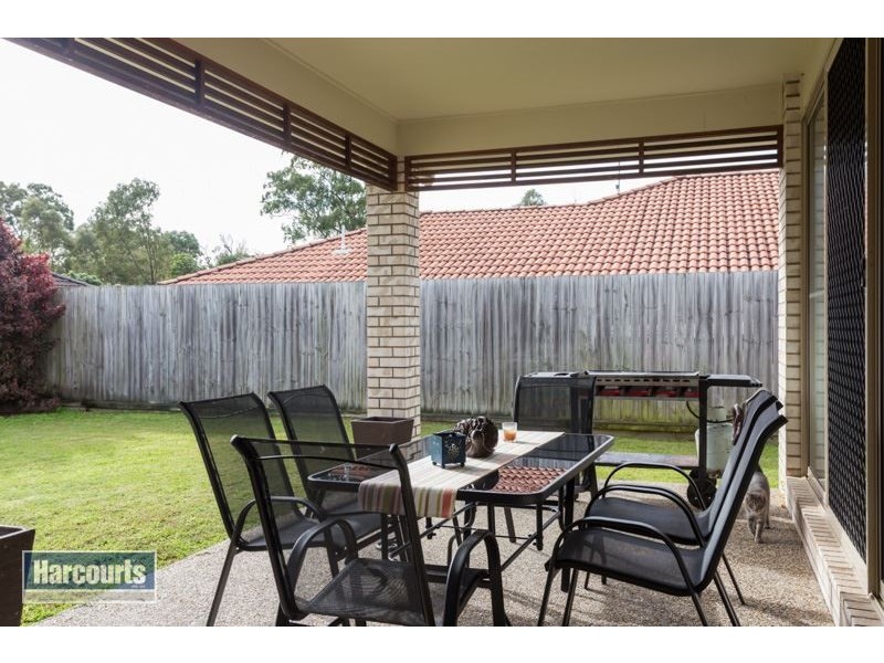 5 Turquoise Street, Redland Bay QLD 4165