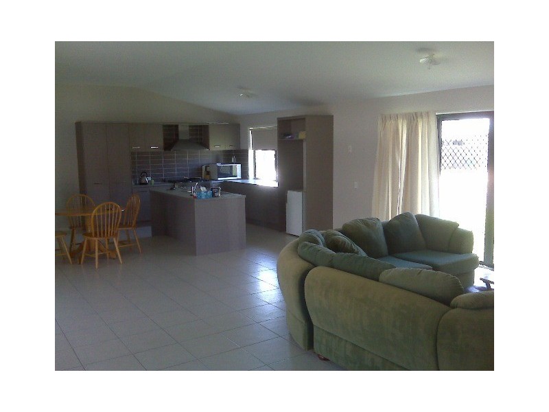 15 Ebony Street, Redland Bay QLD 4165