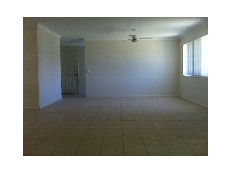 12 Thompson St, Victoria Point QLD 4165