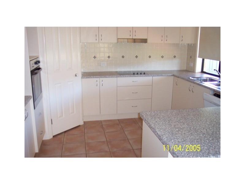 4 Creedin Court, Redland Bay QLD 4165