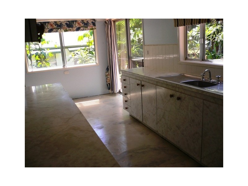 4 Ooyan St, Coochiemudlo Island QLD 4184