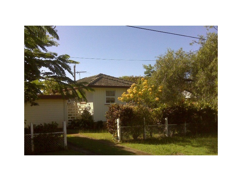 6 Allen Street, Victoria Point QLD 4165