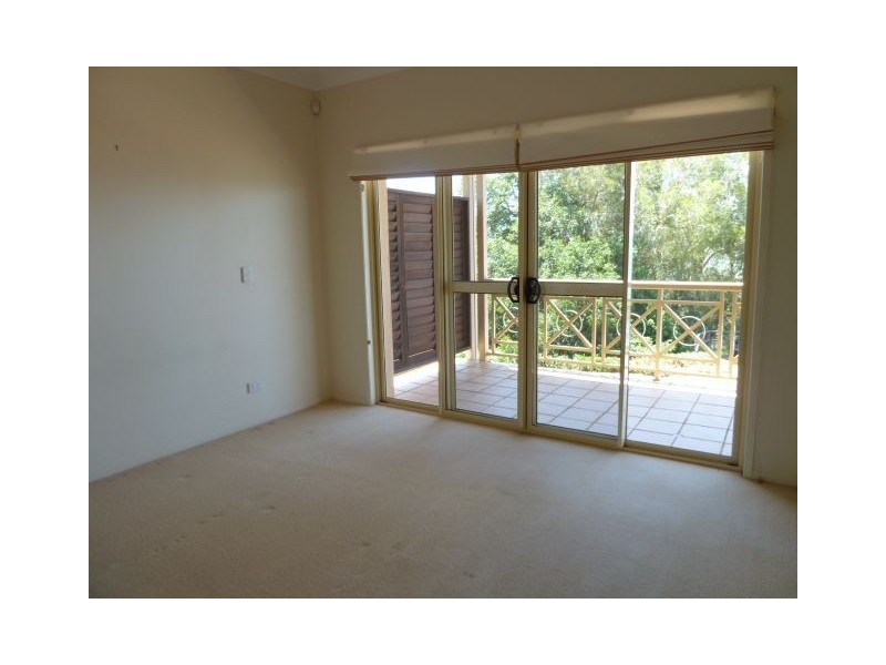 17 Esplanade, Redland Bay QLD 4165