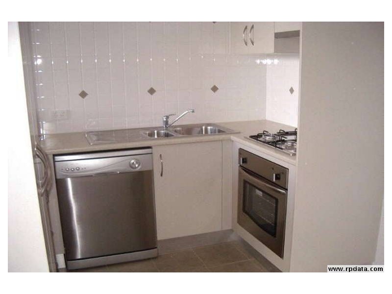 27 Zenith Av, Chermside QLD 4032