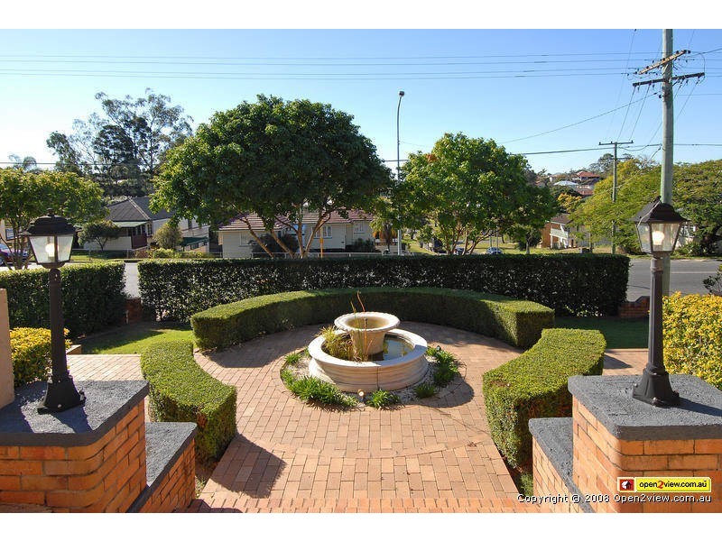 176 Rode Road, Wavell Heights QLD 4012