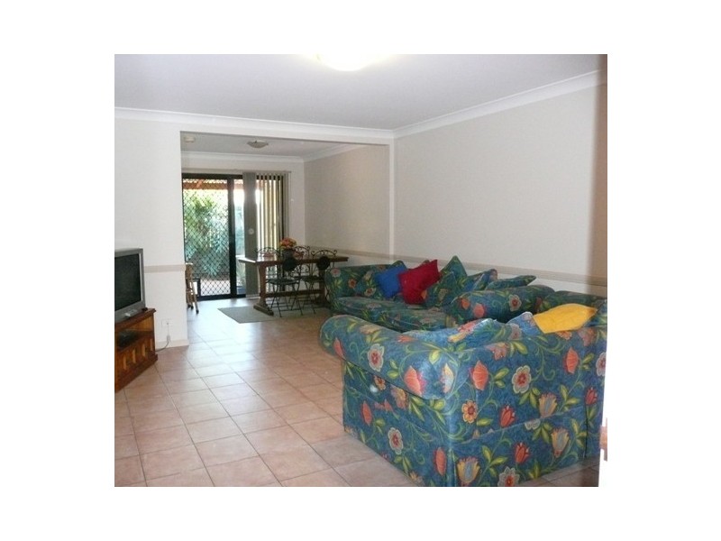 2/33 Hall Street, Chermside QLD 4032