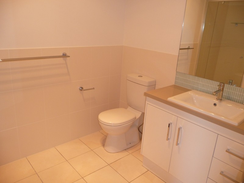 198 Shaw Road, Wavell Heights QLD 4012