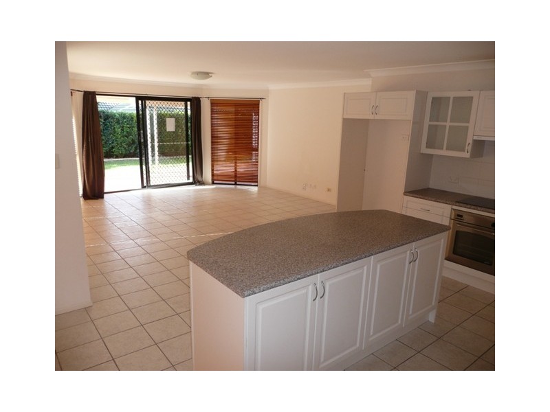 18 Carrington Place, Bridgeman Downs QLD 4035