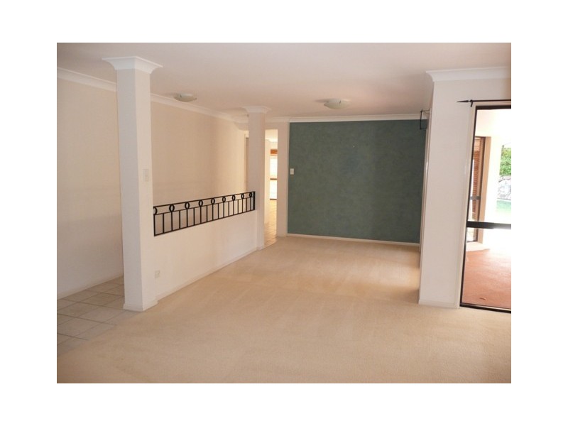 18 Carrington Place, Bridgeman Downs QLD 4035