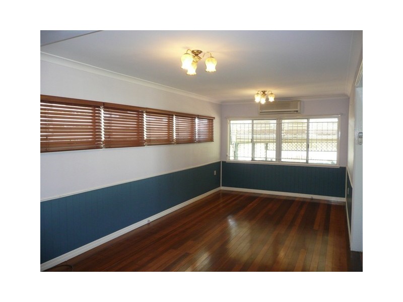 Wavell Heights QLD 4012