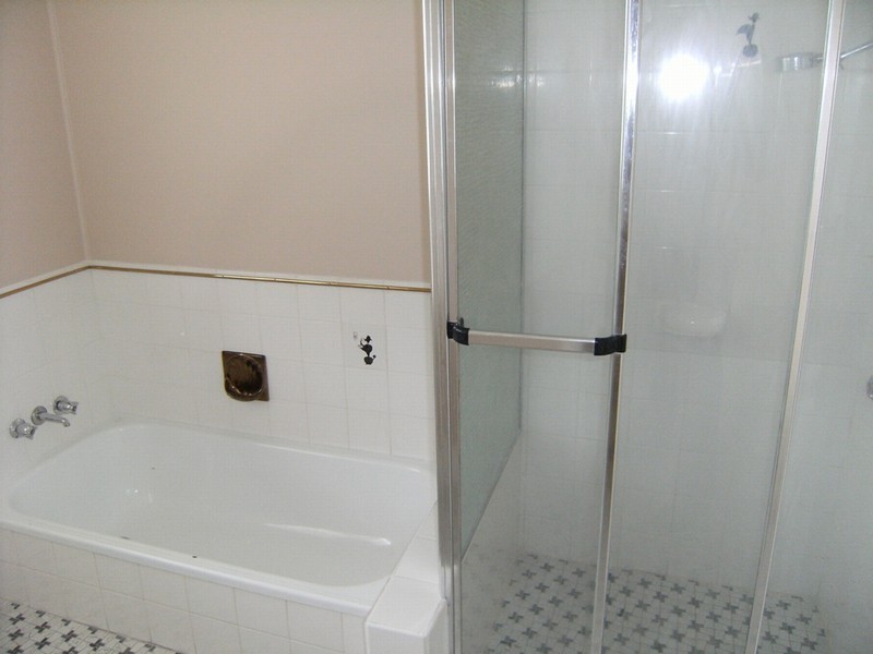 11 Glenside Street, Wavell Heights QLD 4012