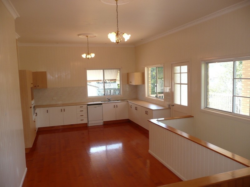 37 Kent Road, Wooloowin QLD 4030