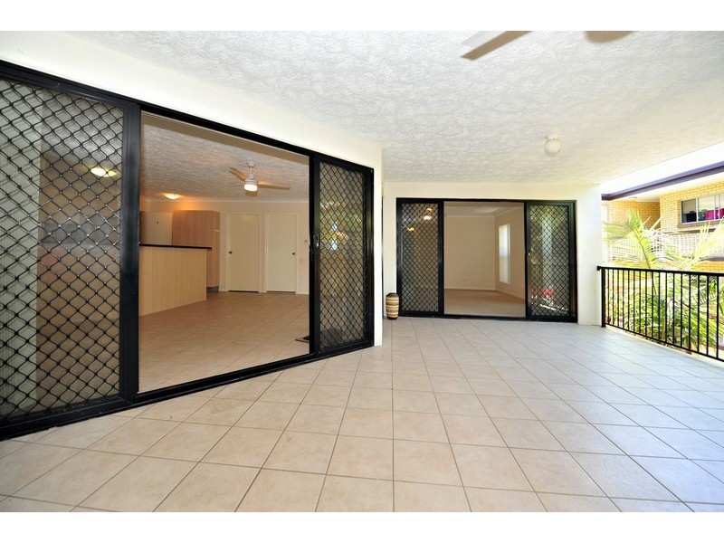 2/113 Wallace Street, Chermside QLD 4032