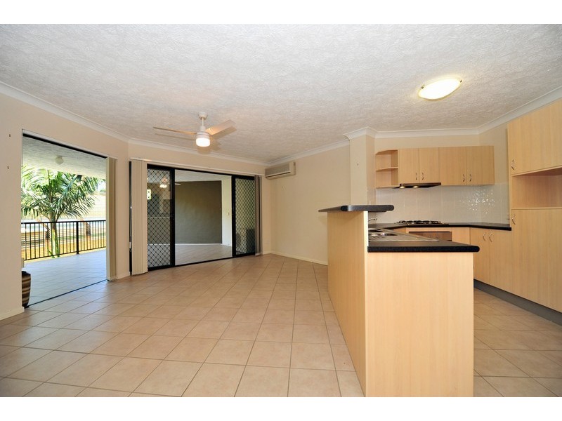 2/113 Wallace Street, Chermside QLD 4032