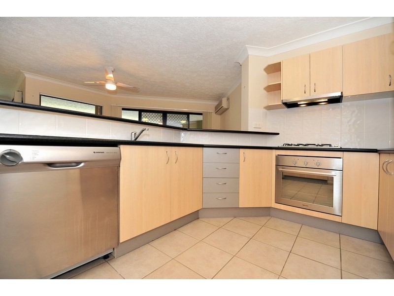 2/113 Wallace Street, Chermside QLD 4032