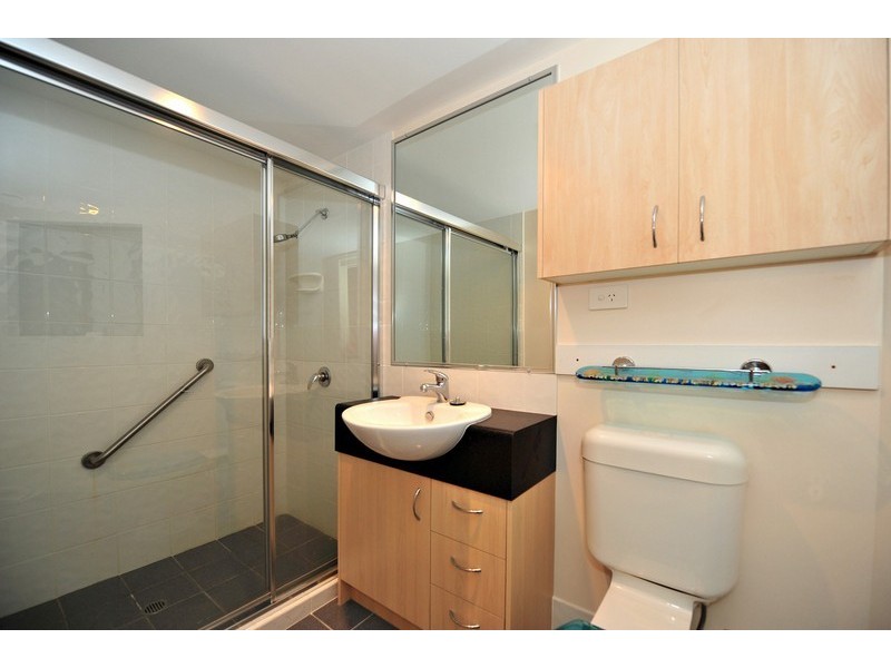 2/113 Wallace Street, Chermside QLD 4032