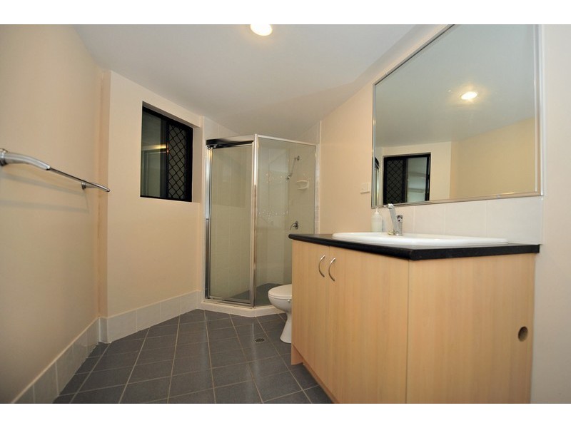 2/113 Wallace Street, Chermside QLD 4032