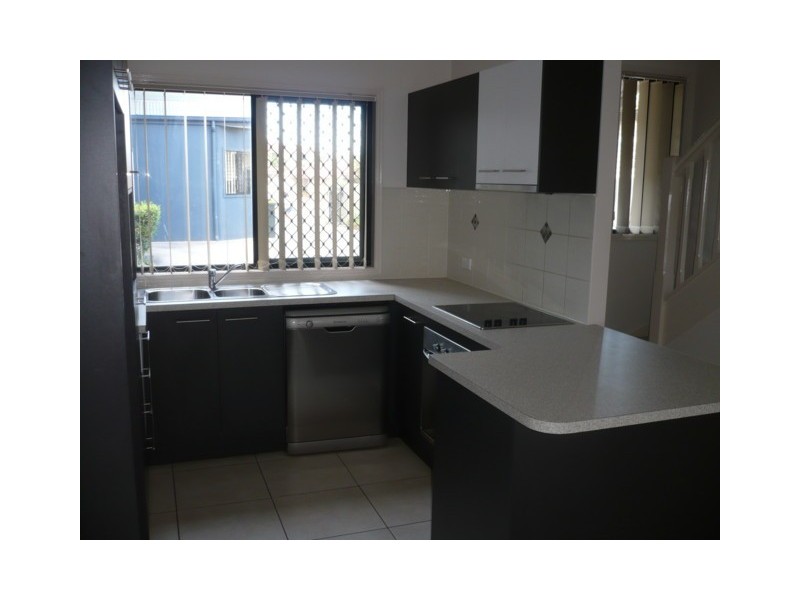 2/450 Hamilton Road, Chermside QLD 4032