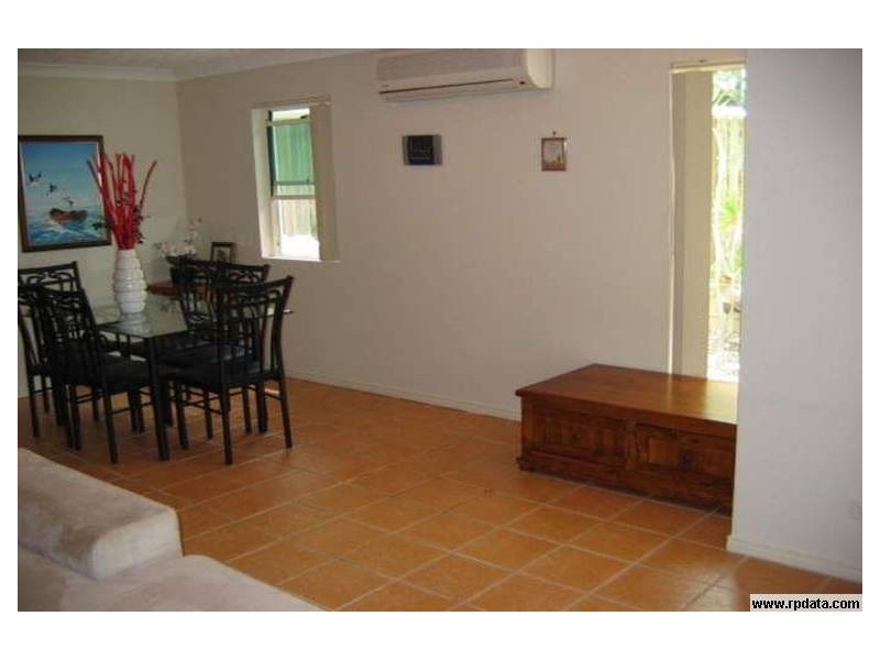 1/55 Landsborough Avenue, Scarborough QLD 4020