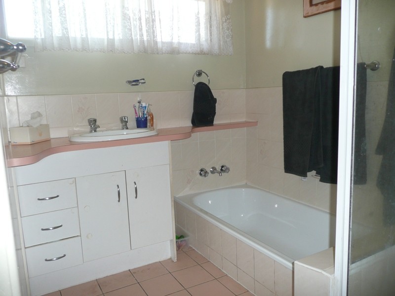 50 Bunya Park Drive, Eatons Hill QLD 4037