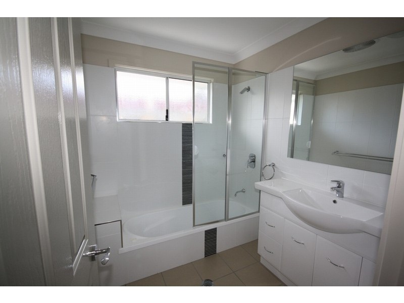 1/52 Glasgow, Zillmere QLD 4034