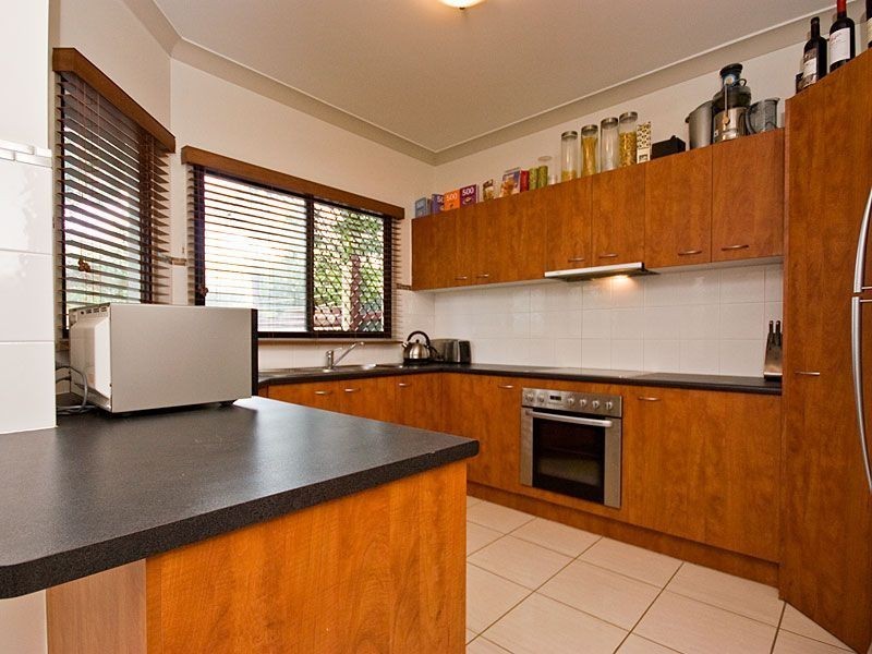 2/23A Ronmack, Chermside QLD 4032